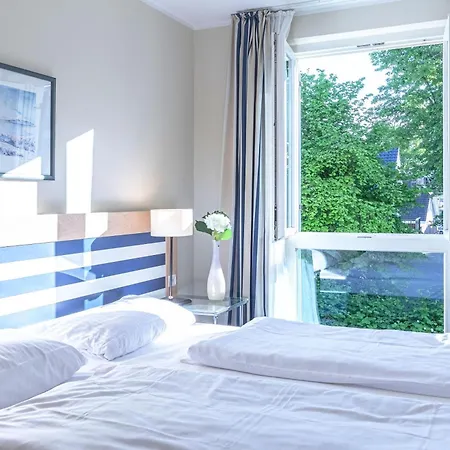 Bernsteinwind An Der Seebruecke *