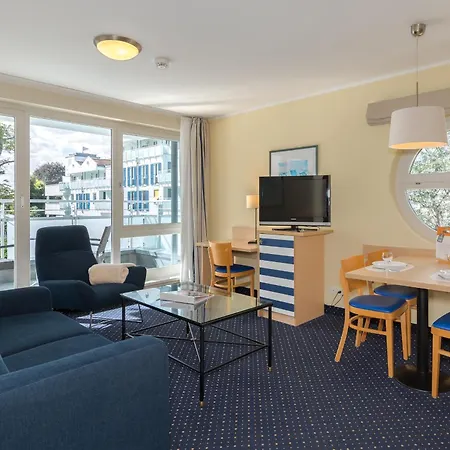 Bernsteinwind An Der Seebruecke